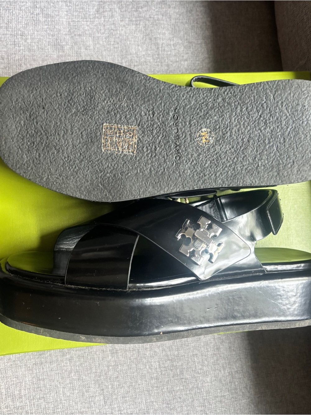Tory Burch Black Patent Platform Slide Sandals with Tlock Logo Accent - Picture 5 of 6